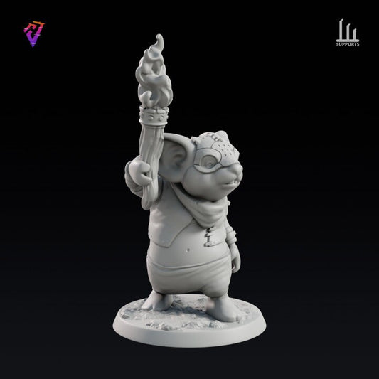 Mouse with Torch and Scenic base 32mm