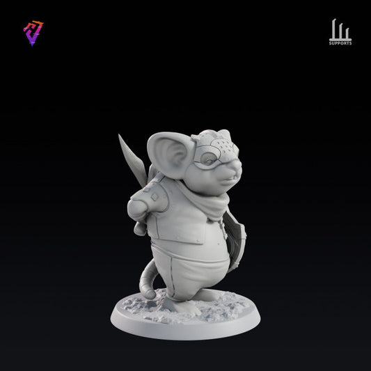 Mouse with Double Daggers and Scenic base 32mm